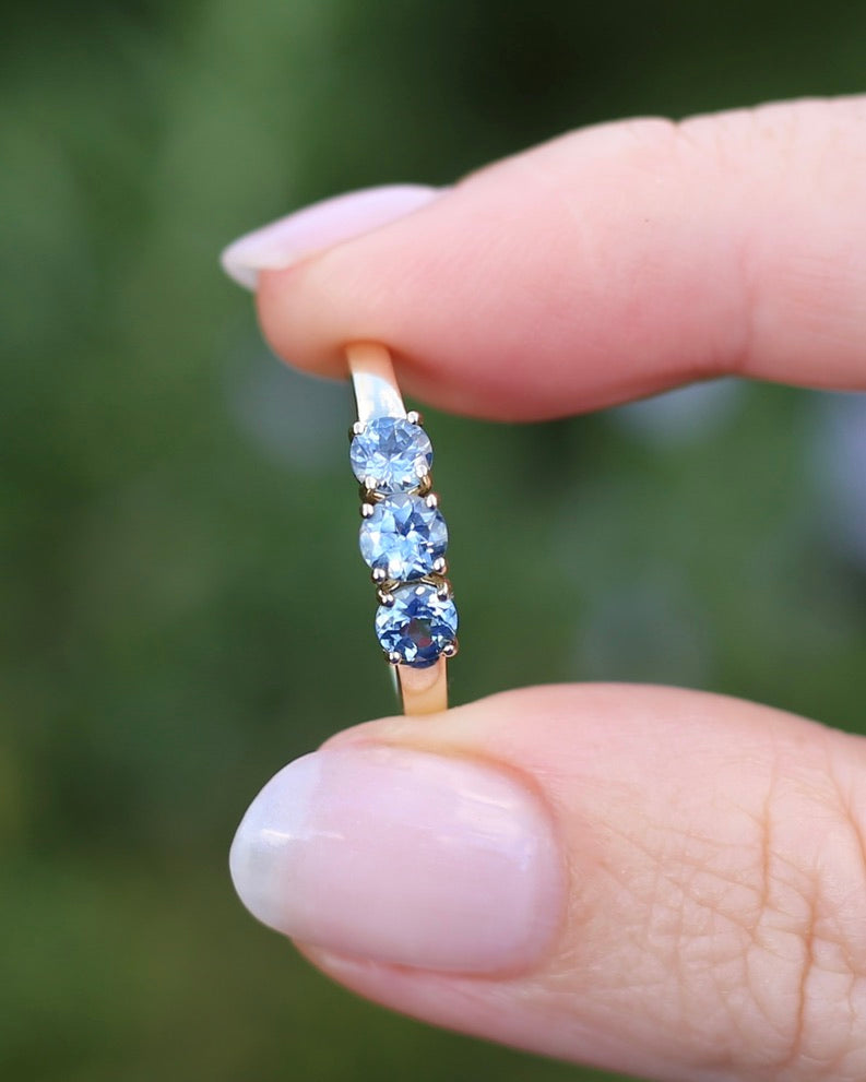 1.5ct Pale Cornflower Blue Parti Trilogy, Claw Set 9ct Yellow Gold, size Q or 8.25, 2.17g
