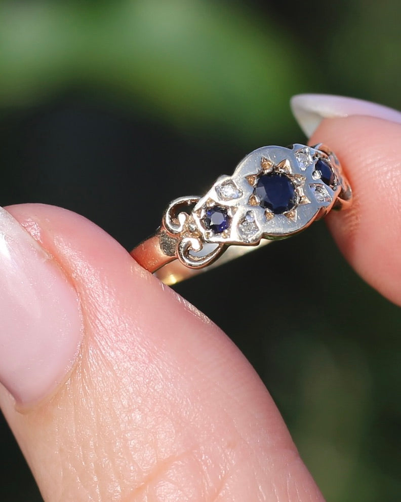 Star Set Dark Sapphire and Diamond Ring, 9ct Yellow Gold, size O1/2 or 7.5, 1.99g