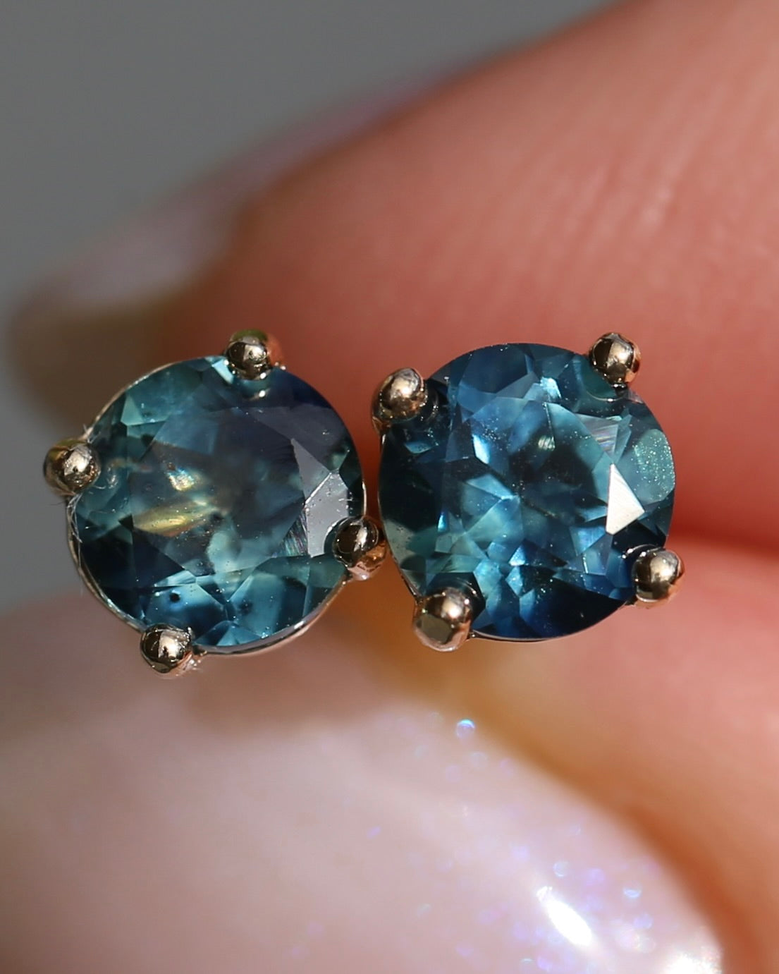 1.2ct Parti Sapphire Studs, 9ct Yellow Gold, 0.76g