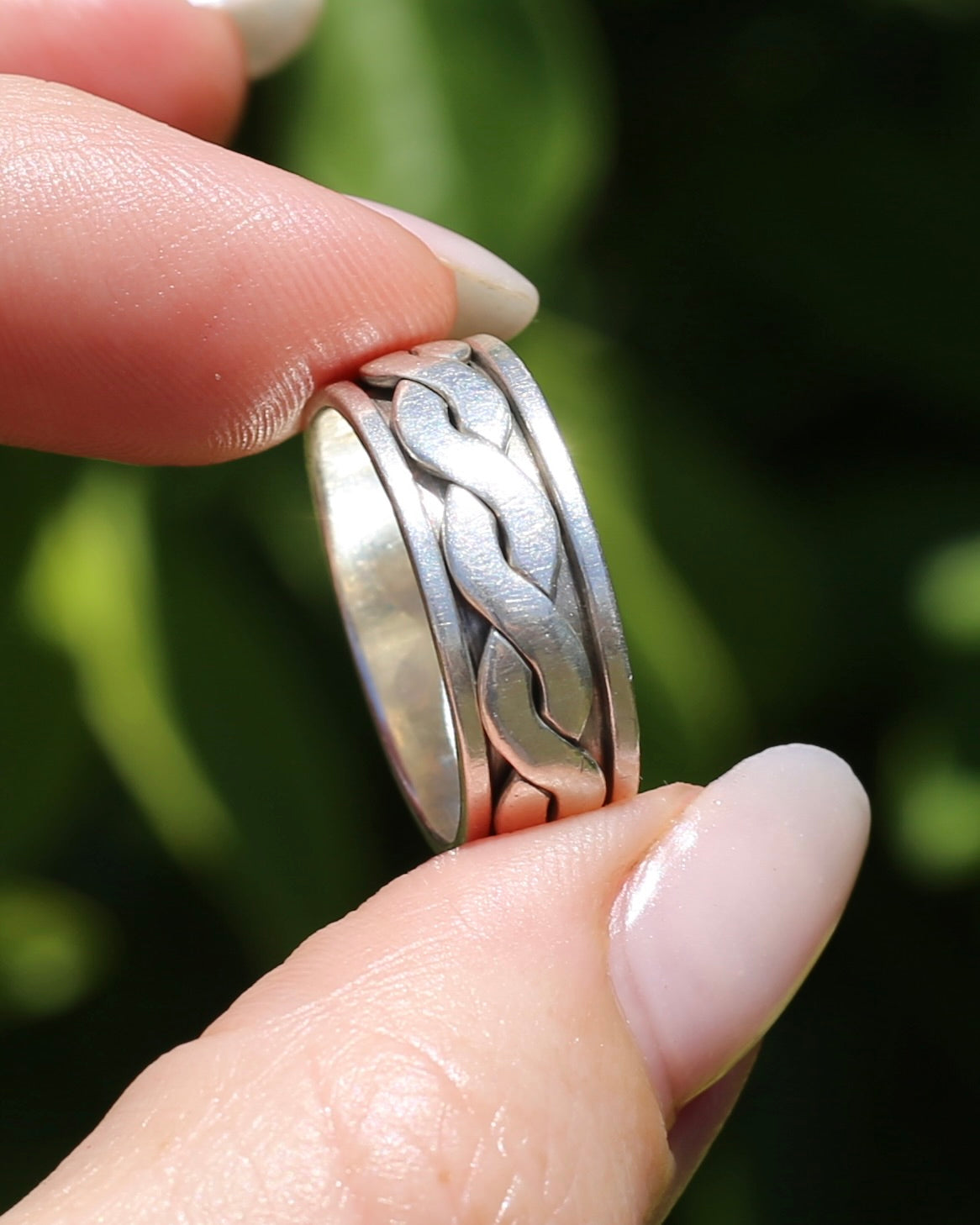 Silver Spinner Ring, Sterling Silver, size U1/2 or 10.25 (fits likely a size smaller), 6.7g