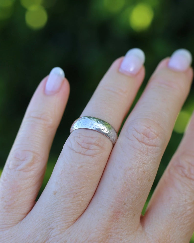 Textured, Hammered Finish Half Round Band, Sterling Silver, size L1/2 or 6 - will fit more like K1/2 or 5.5 due to width, 3.17g