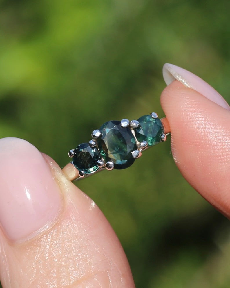 2.38ct Australian Sapphire Trilogy, Sterling Silver, size N1/2 or 7, 3.6g