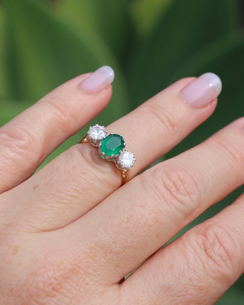 1988 Made Green and White Stone Trilogy, 9ct Yellow and White Gold, size L or 5.75, 2.23g