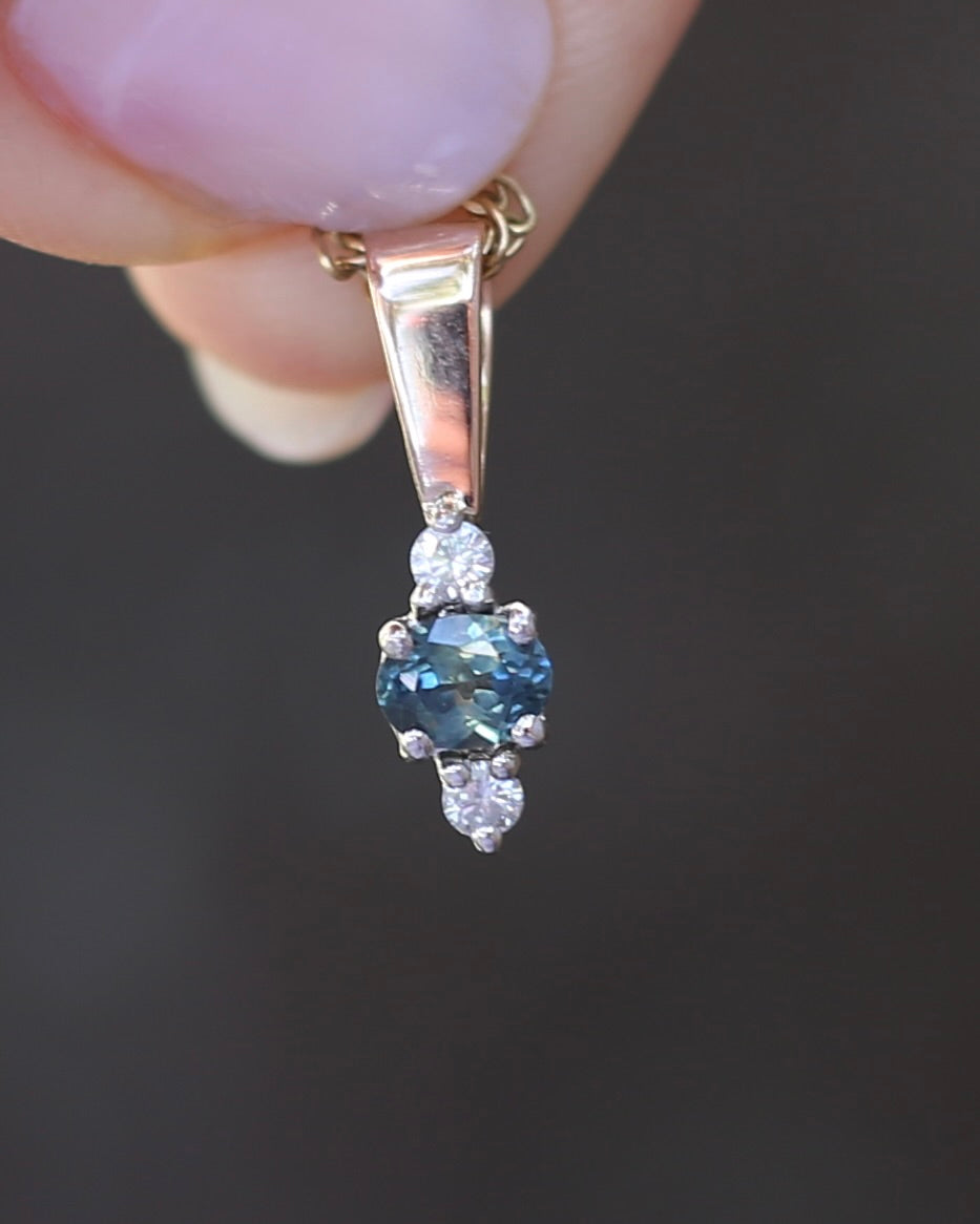 Vintage 0.55ct Parti Sapphire and 0.11ct Diamond Trilogy Pendant, 1.00g
