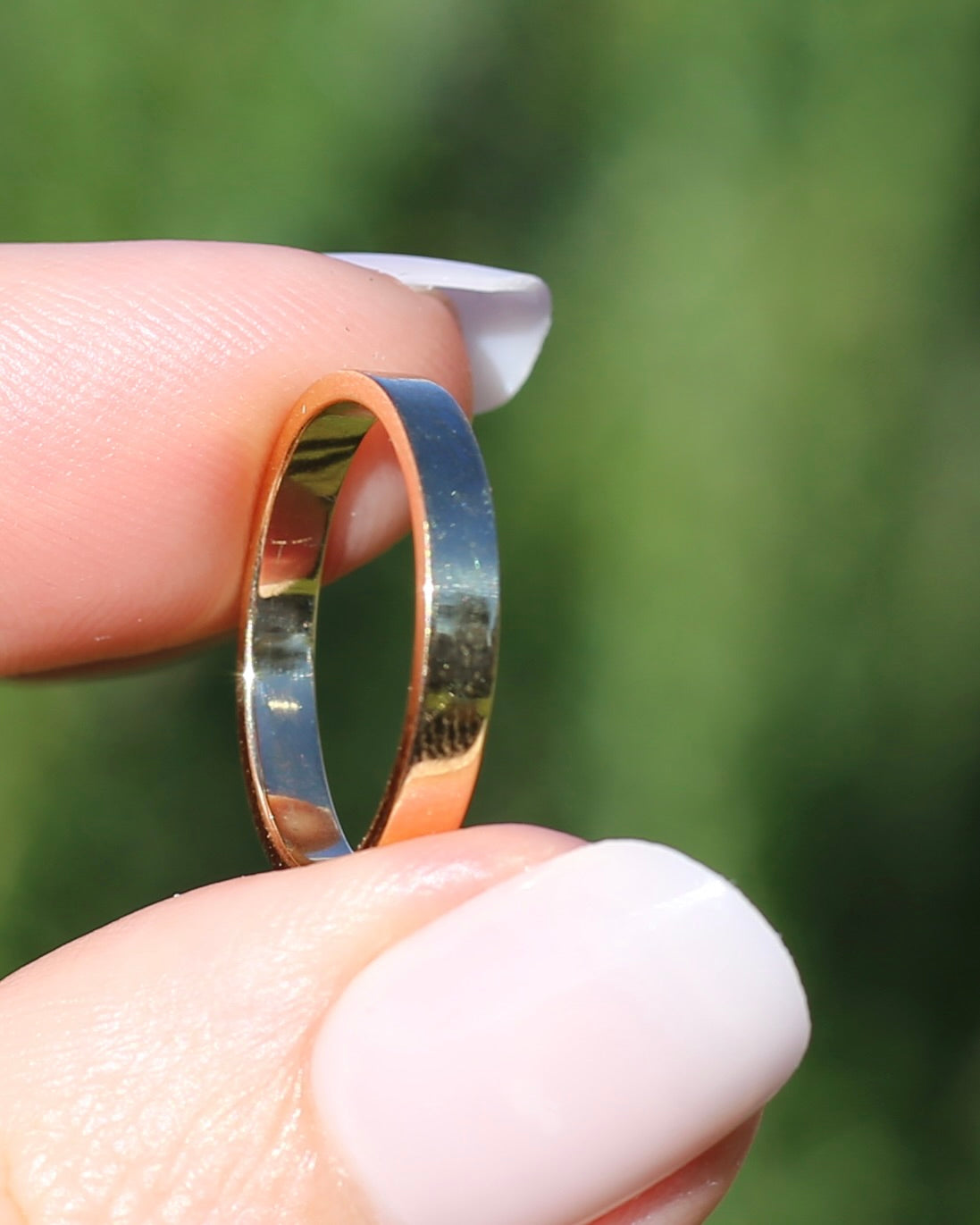 18ct Flat 2.75mm Wedder, 18ct Yellow Gold, size 6.5 or just over M1/2, 2.98g