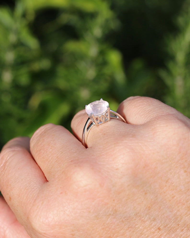 3.7ct Rose Quartz (10mm) Solitaire Ring, Sterling Silver, size O or 7.25, 3.57g