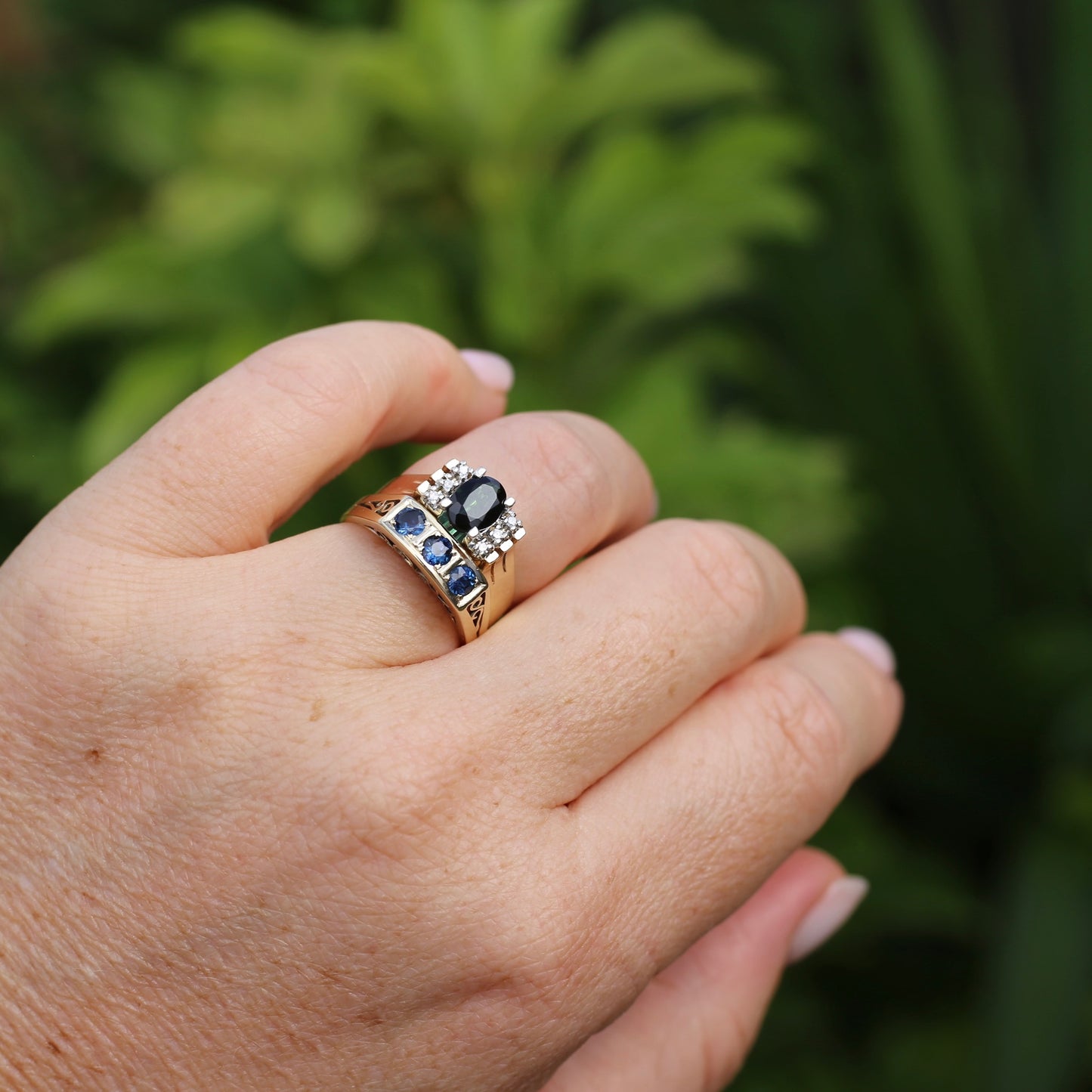 0.95ct Green Tourmaline and Diamond High Set Ring, 9ct White and Yellow Gold, size O or just over 7