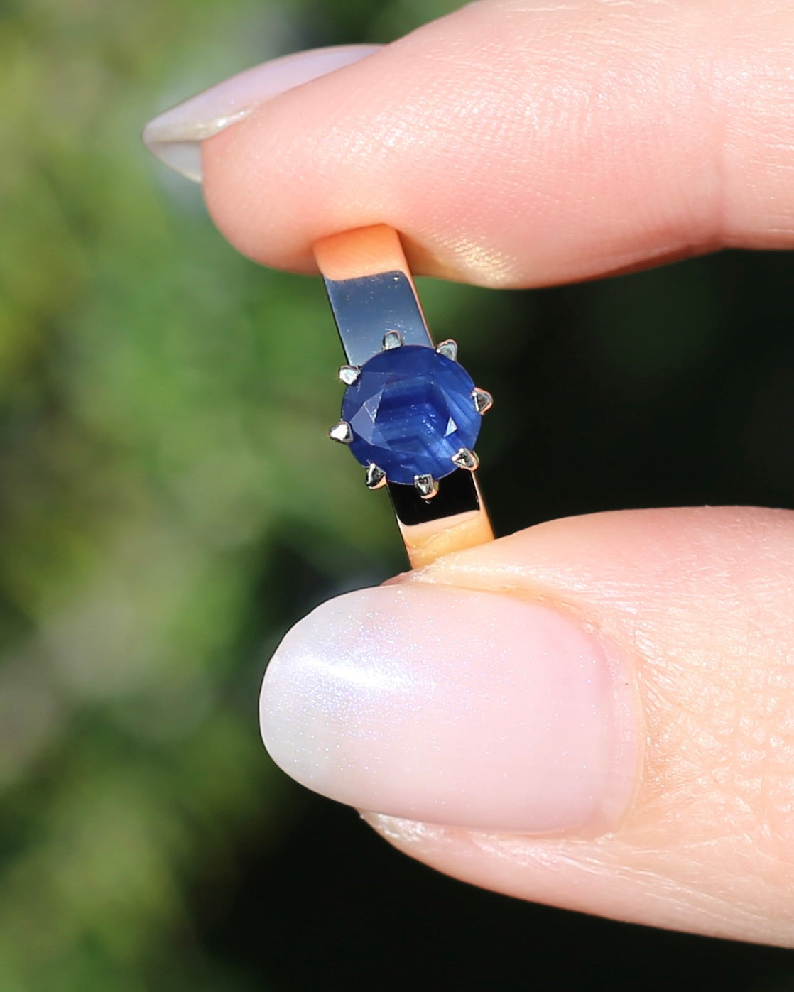 ON HOLD Multi Claw Set Vintage Blue Sapphire Ring with Silk Inclusions, 9ct Yellow Gold, size L1/2 or 6, 2.49g