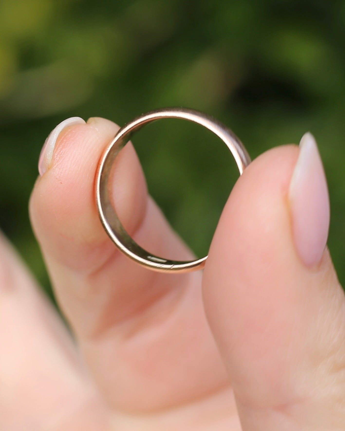 Vintage Rosey Gold Half Round Chunky Wedder, 9ct Old Rosey Gold, size 9 or R1/2 (fits more like a Q1/2-R due to width)
