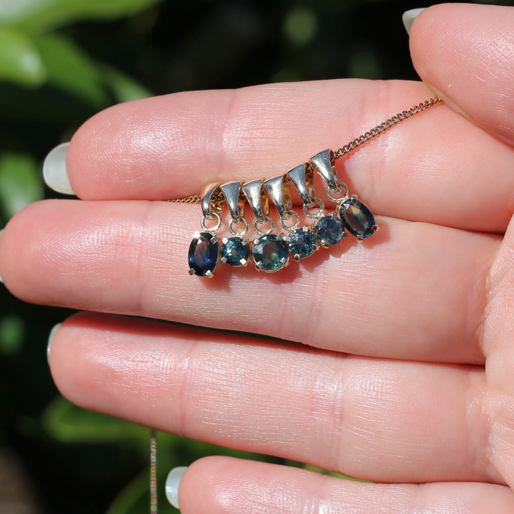 Parti pendants, 4 claw, 9ct yellow gold