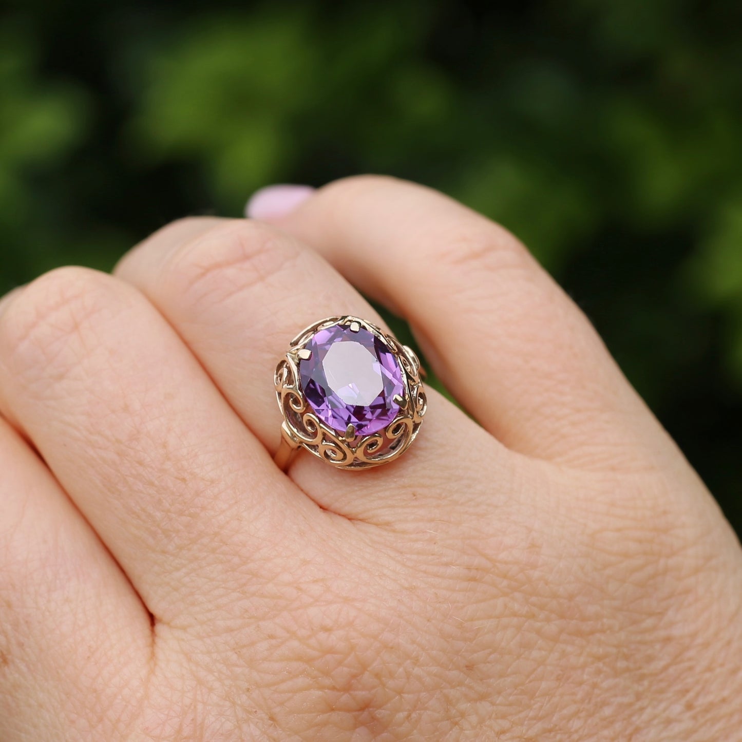 Synthetic Colour Change Purple Sapphire in Filigree Gold Ring, 10ct yellow gold,  size M1/2 or just under 6.5