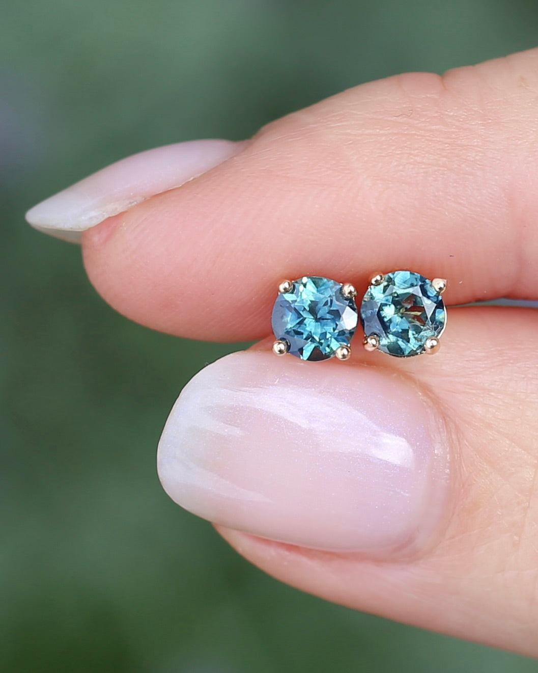 1.2ct Parti Sapphire Studs, 9ct Yellow Gold, 0.76g