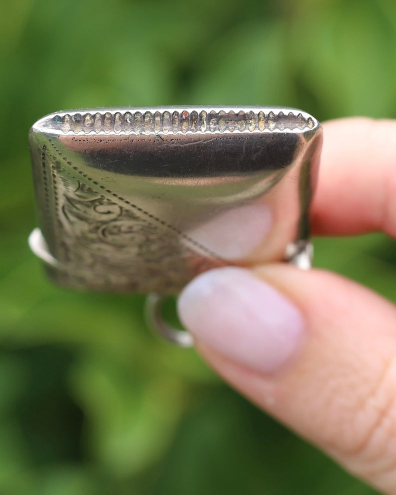 Antique 1898- 1899 Silver Vesta Case, With Leaf Design, initials FK 24.8g