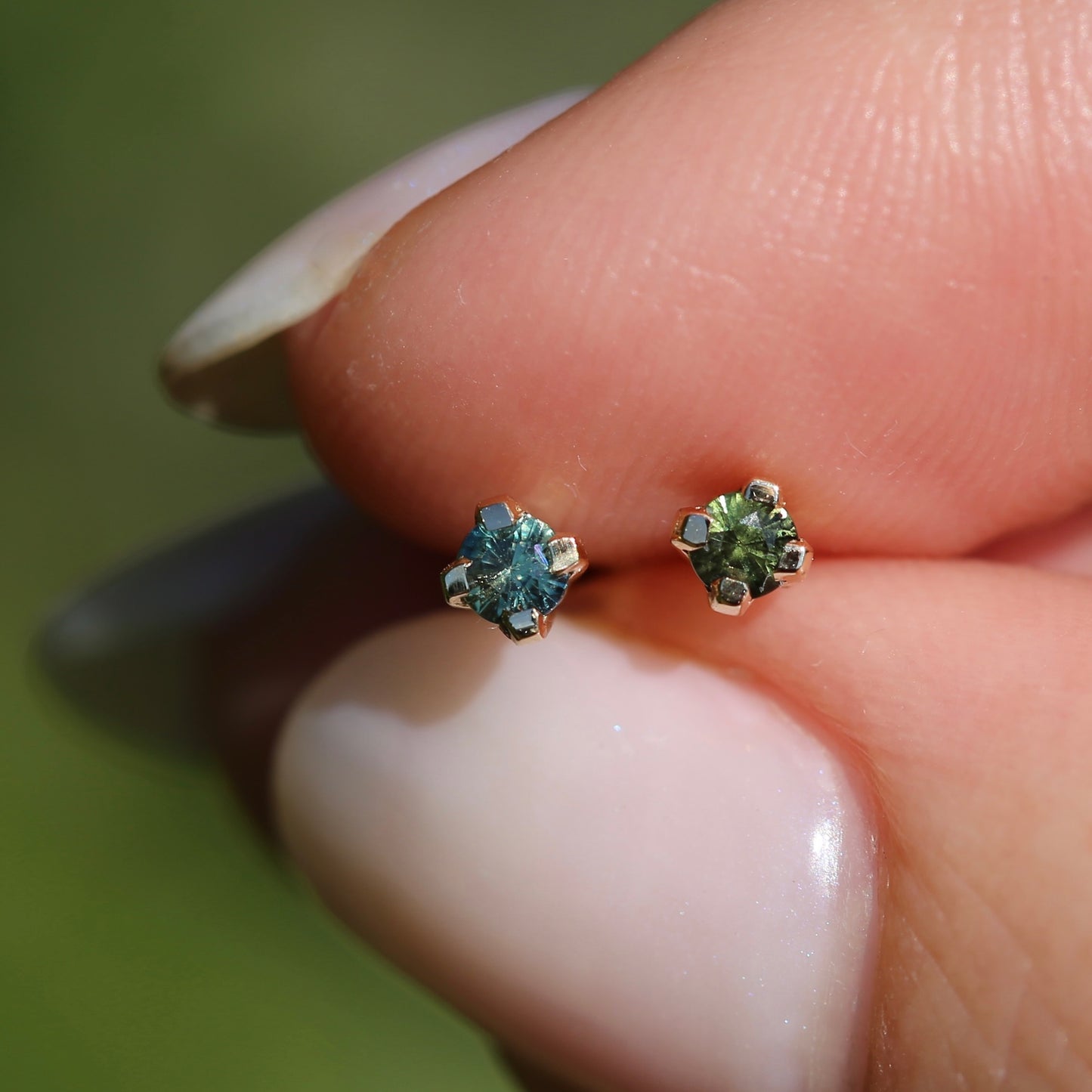 2.7mm Parti Stud Earrings, Parti Green, 4 claw 9ct Yellow Gold