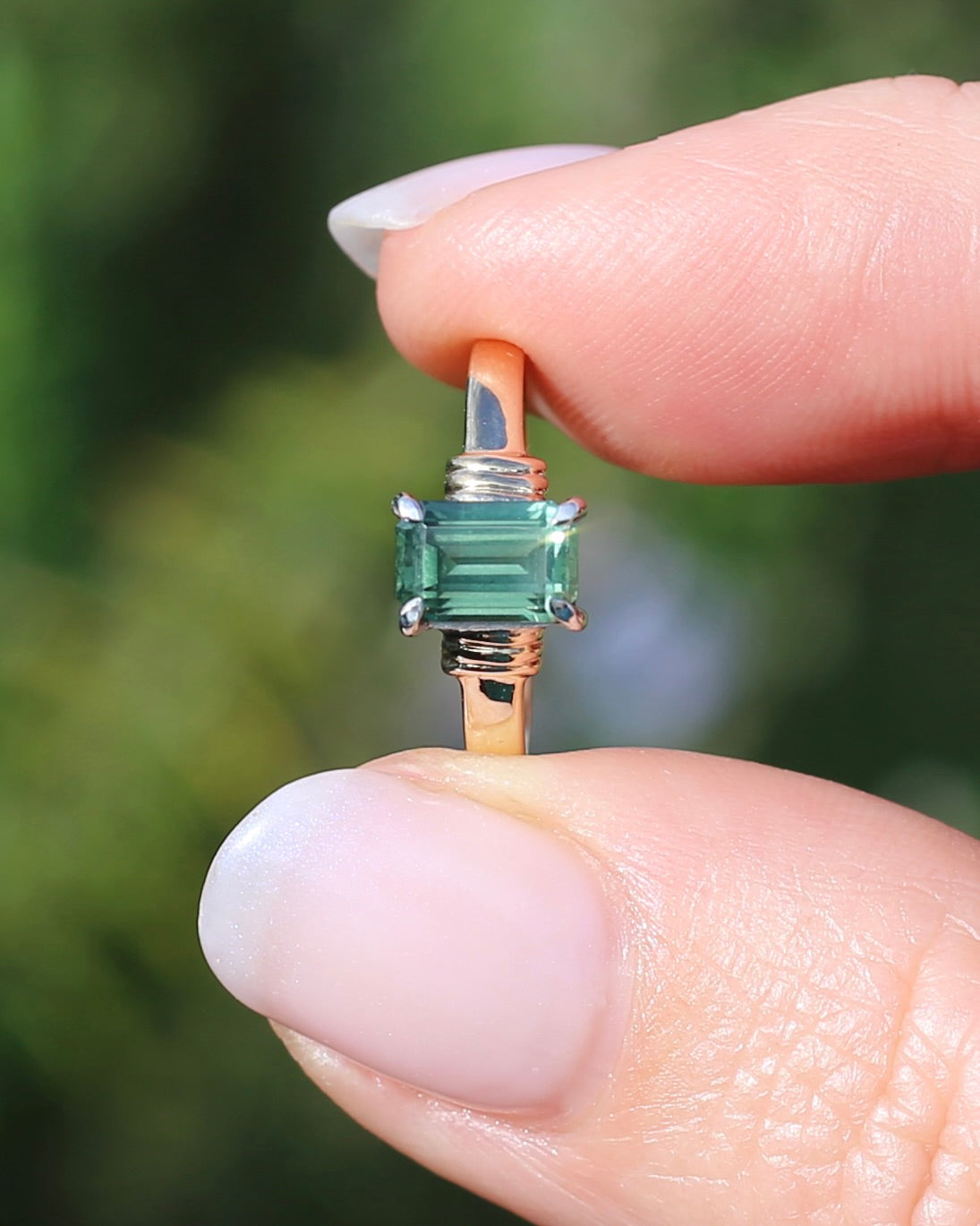 1.3ct Natural Green Emerald Cut Sapphire, 9ct White and Yellow Gold, size K1/2 or 5.5, 2.0g
