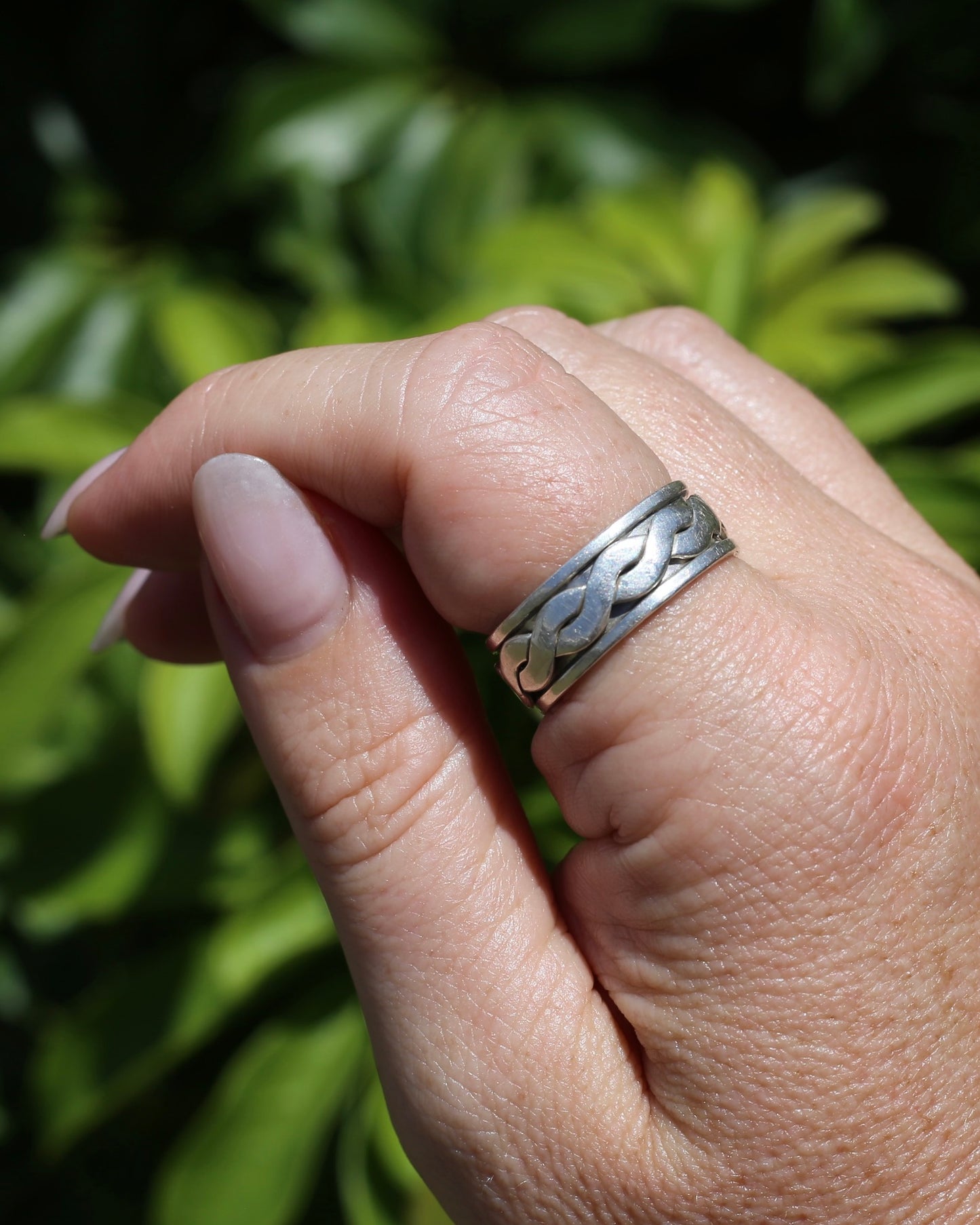 Silver Spinner Ring, Sterling Silver, size U1/2 or 10.25 (fits likely a size smaller), 6.7g