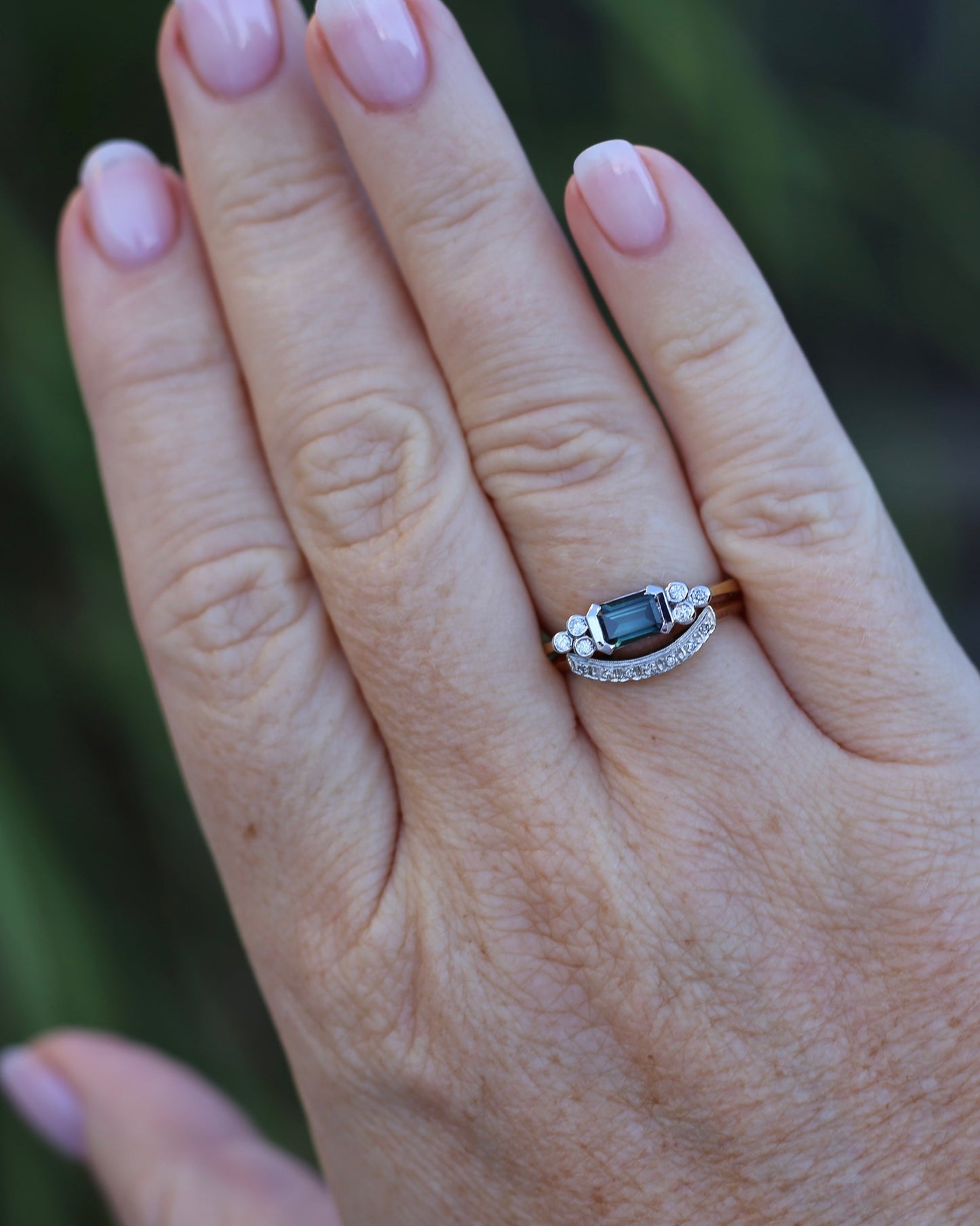 Vintique 7 Stone Single Cut Diamond & Milgrain Curved Stacker Ring, 14ct Yellow and White Gold, size P or just over 7.5, 1.49g