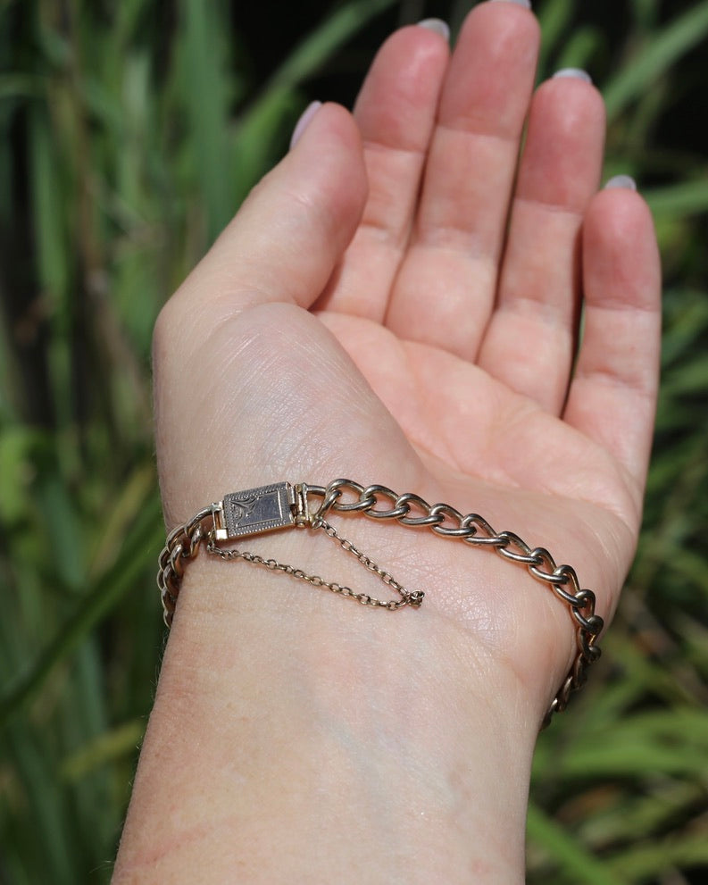 Vintage Australian Rodd and Co. Curb Bracelet with Safety Chain, 15.3g, 18.5cm or 7.25 inches