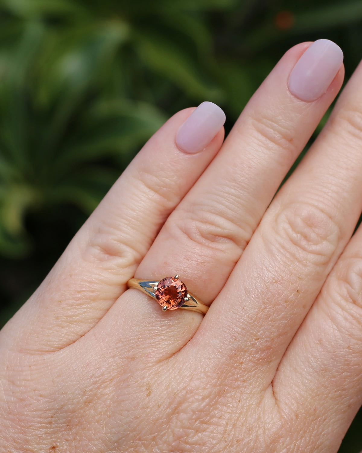1.4ct Natural Peachy Orange Tourmaline Ring, 9ct Yellow Gold, size N1/2 or 7, 1.51g