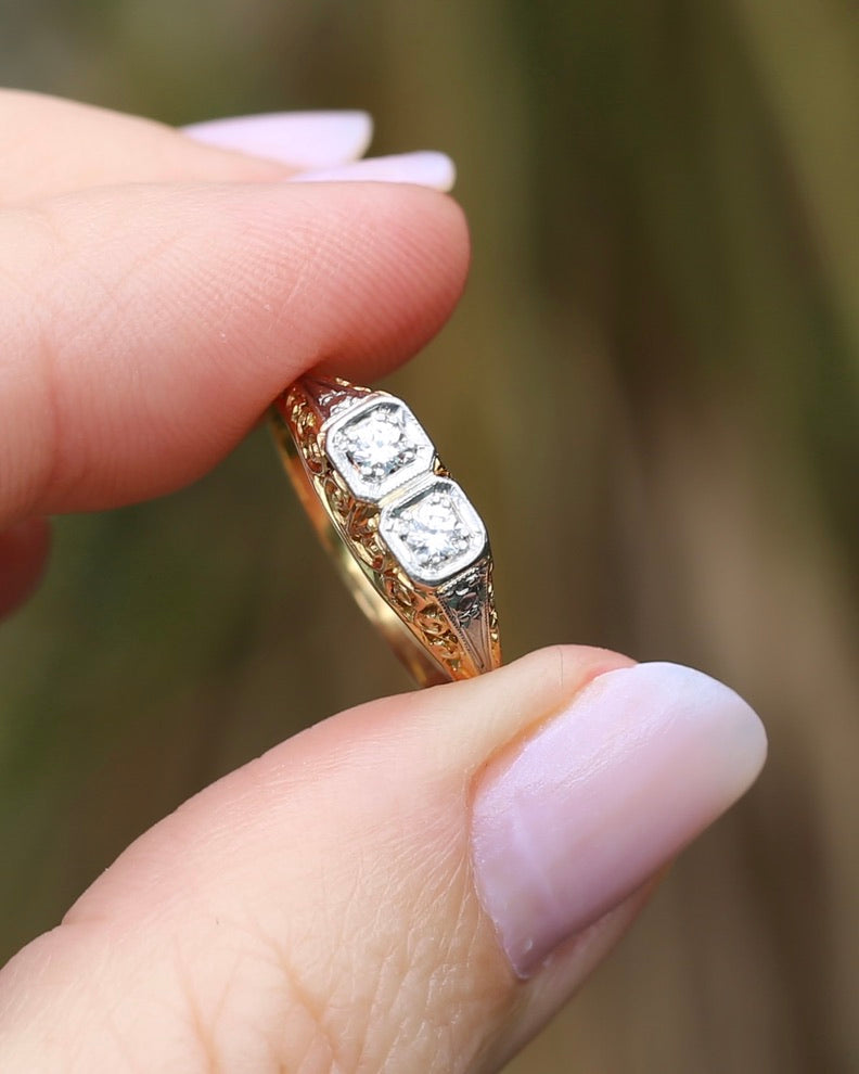 Circa 1910 Antique Toi Et Moi Transitional Cut Diamond Ring, 18ct Yellow Gold and Platinum, size N or just over 6.5, 2.42g, with valuation