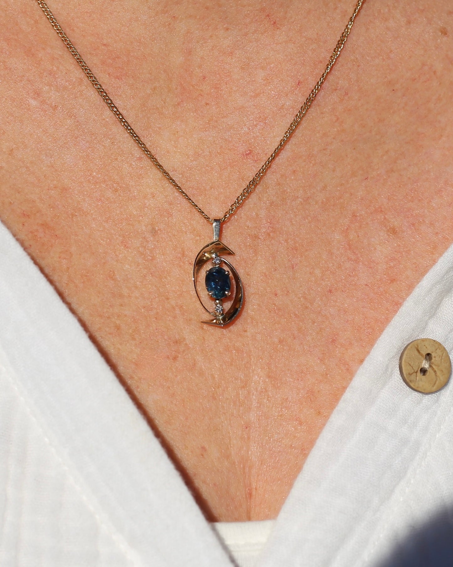 1.5ct Natural Blue Sapphire and Diamond Vintage Pendant, 9ct Yellow Gold, 1.57g