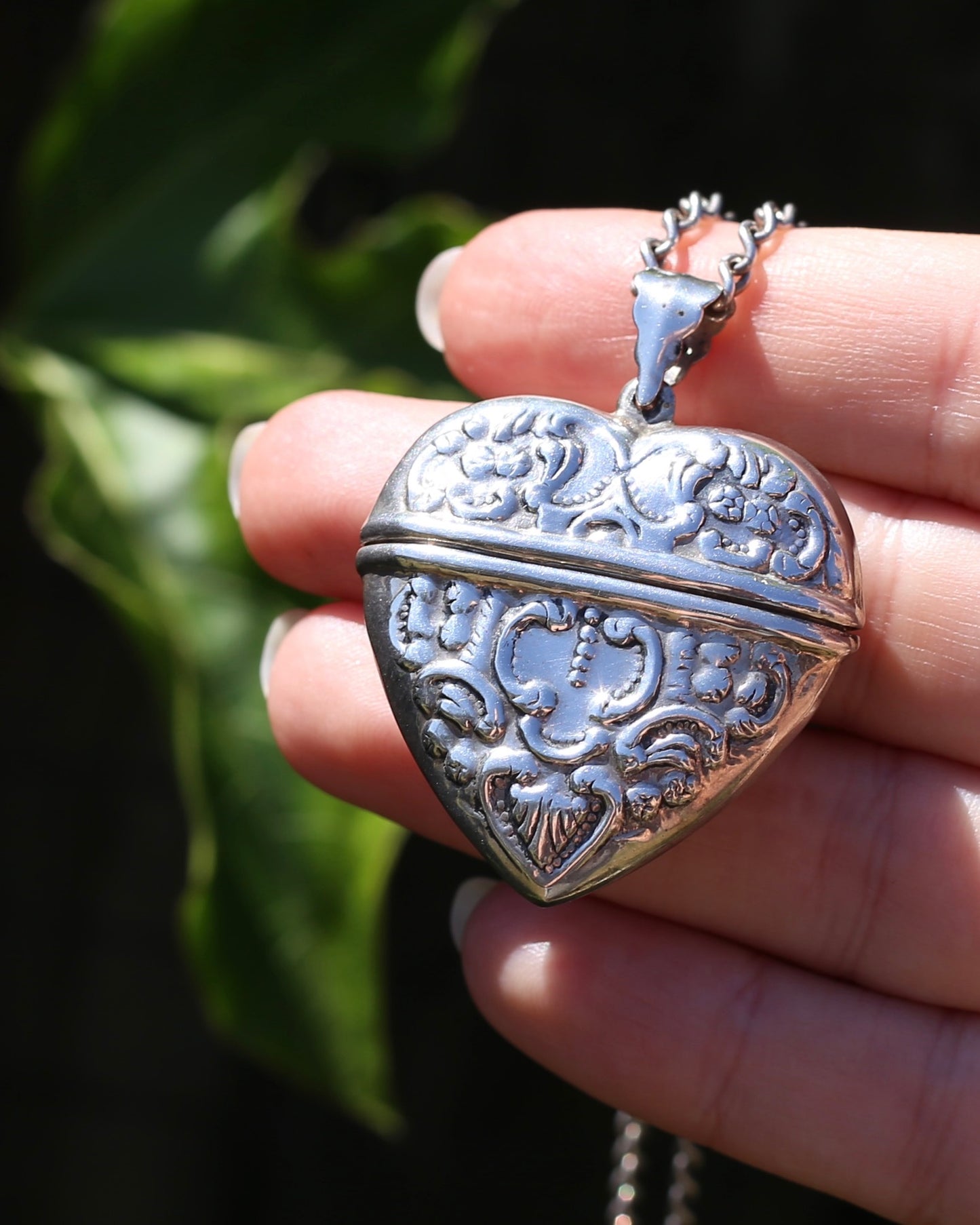 Vintage Heart Shaped Repousse Sterling Silver Vinaigrette Pendant, 12.0g