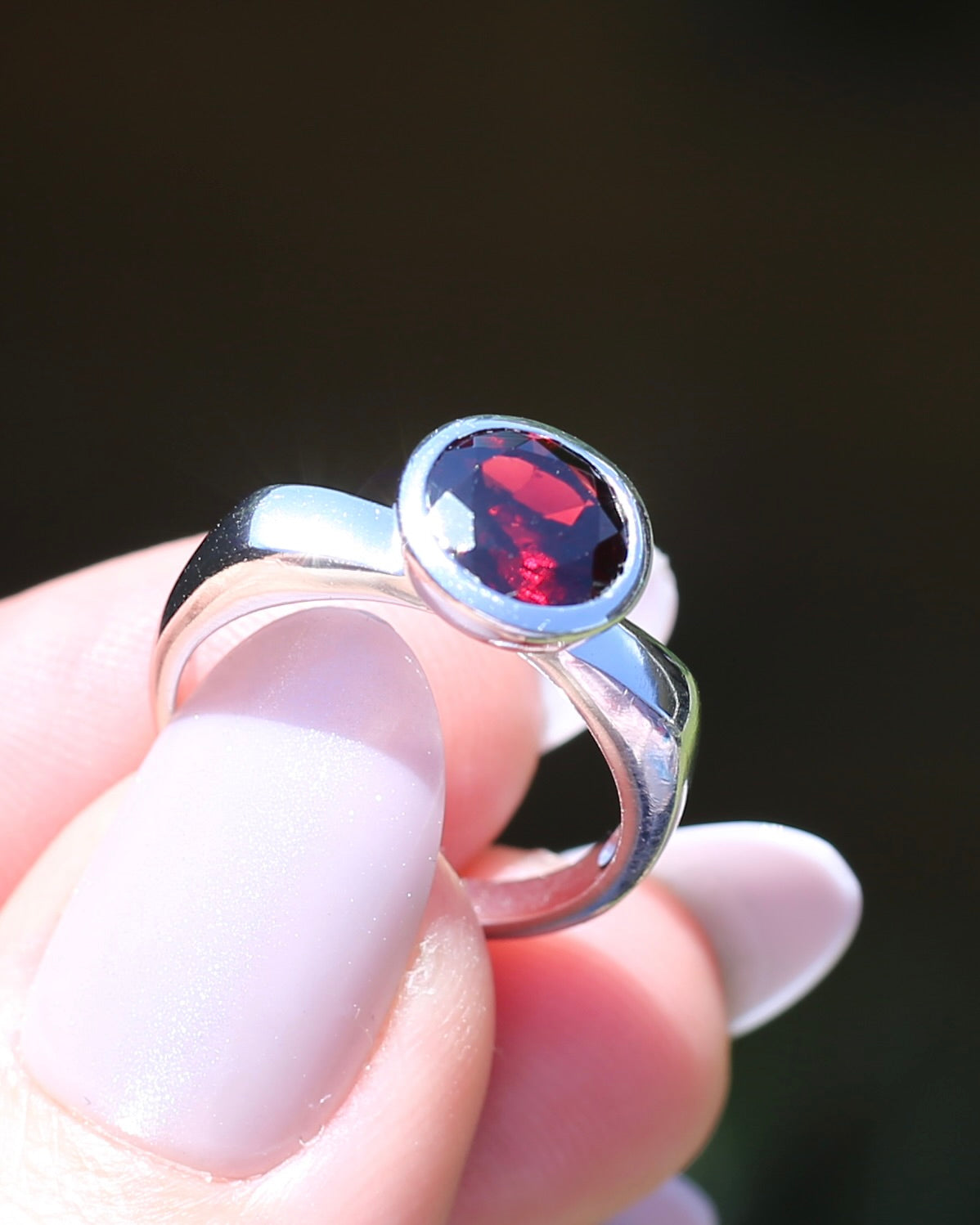 9mm Round Garnet in Bezel Set Silver Ring, Sterling Silver, size 7 or just over N1/2, 4.16g