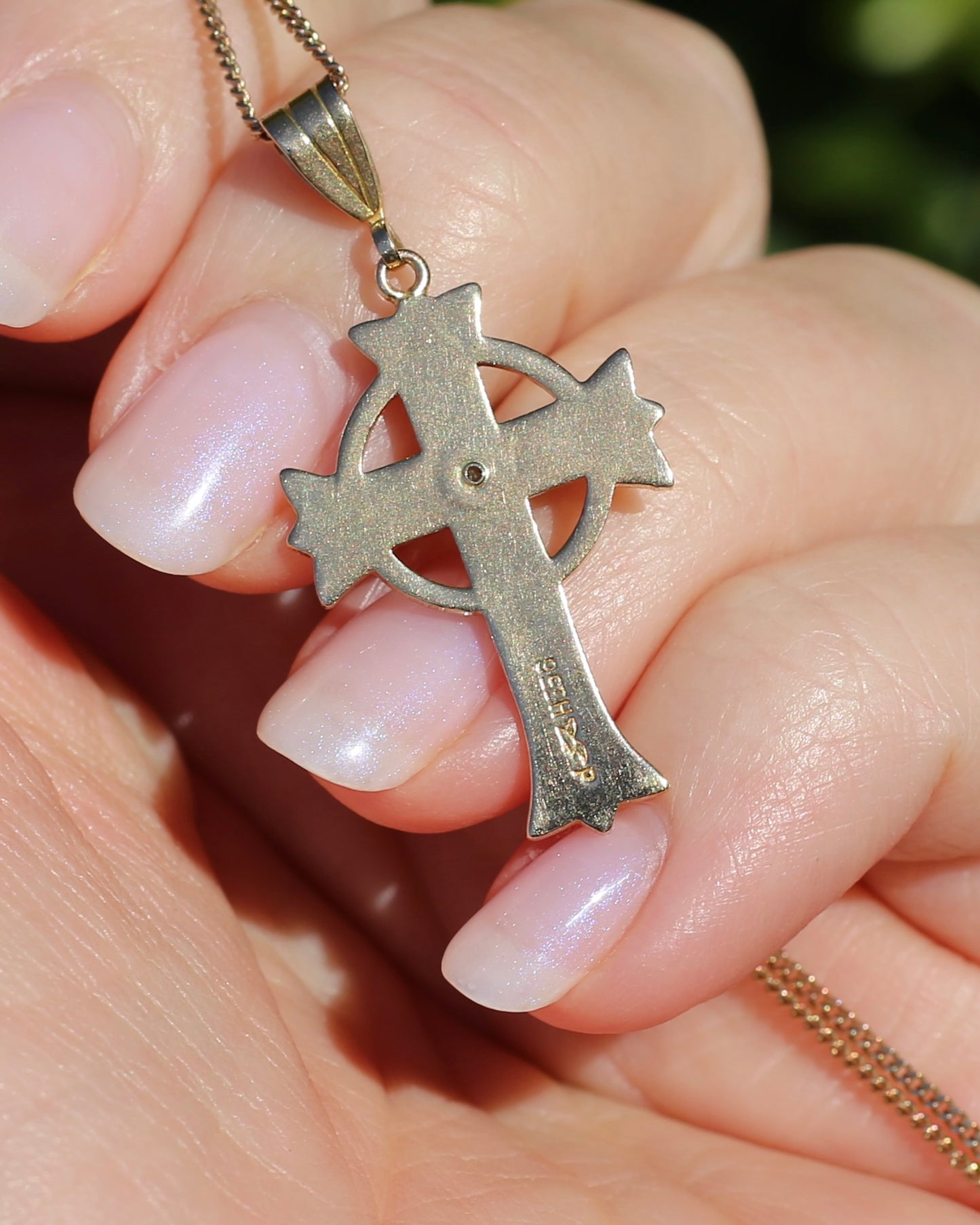 Vintage Australian Celtic Cross Pendant with Green Glass, 9ct Yellow Gold, 2.1g