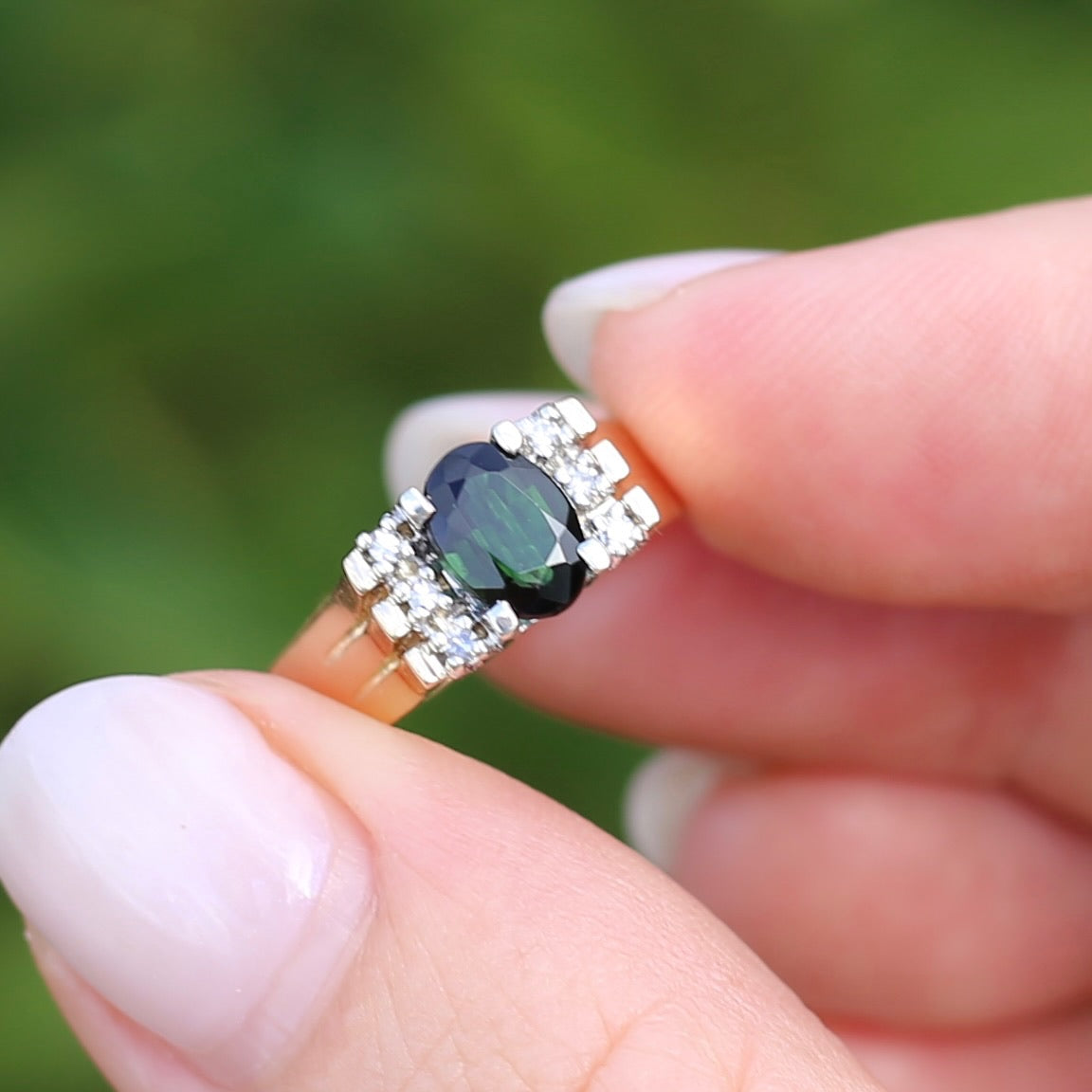 0.95ct Green Tourmaline and Diamond High Set Ring, 9ct White and Yellow Gold, size O or just over 7