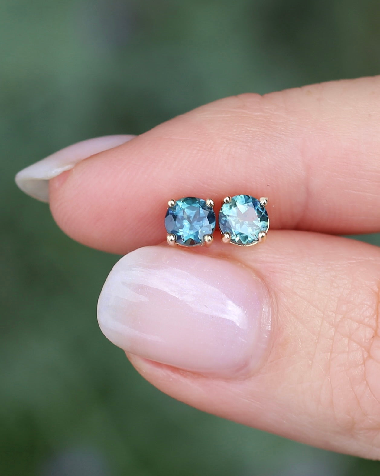 1.2ct Parti Sapphire Studs, 9ct Yellow Gold, 0.76g