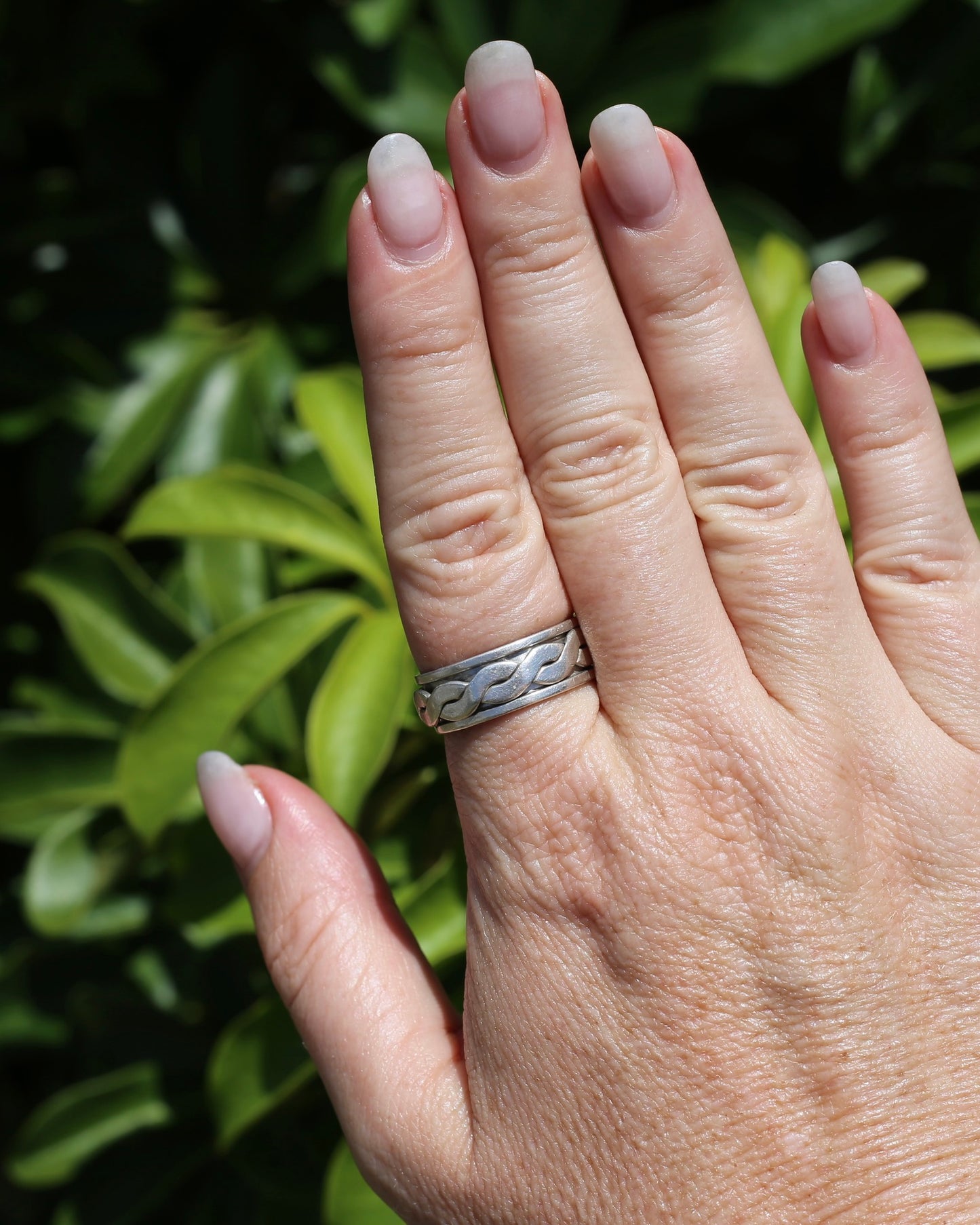 Silver Spinner Ring, Sterling Silver, size U1/2 or 10.25 (fits likely a size smaller), 6.7g