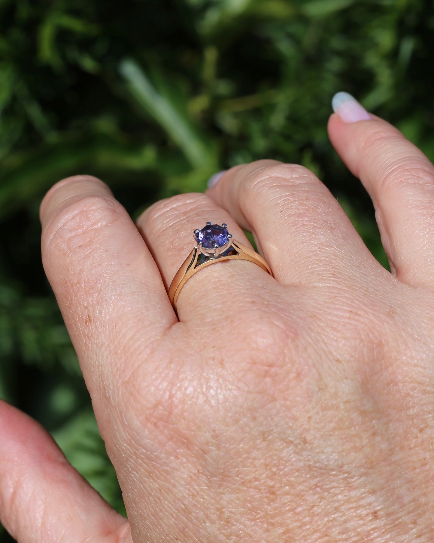 Hand Carved Australian Iolite Solitaire Ring, 9ct White and Yellow Gold, size S1/2 or 9.25, 3.03g