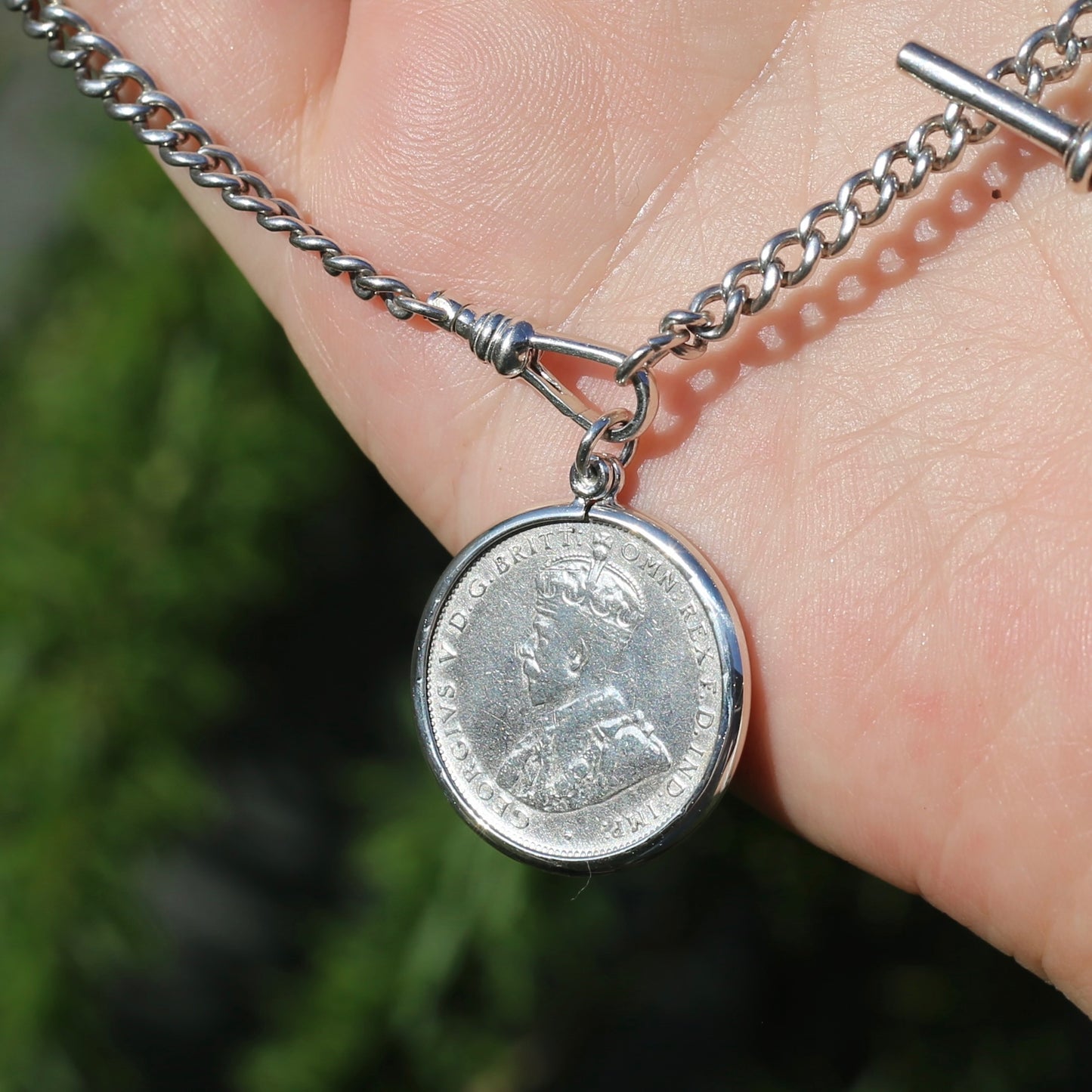 Australian Sterling Silver Shilling Pendants 1928 1931 and 1935, in Silver Bezel Frames, 6.6g