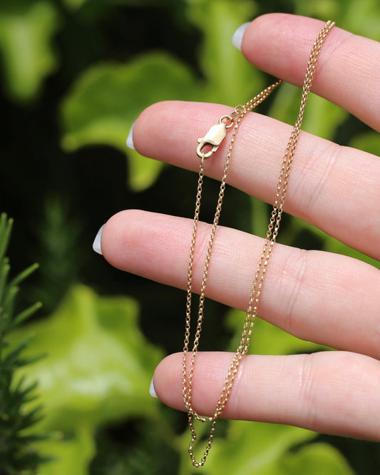 Italian Made 14ct Delicate Belcher Chain, 14ct Yellow Gold, 48.5cm or just over 19 inches, 1.82g