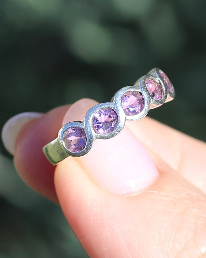 Five Stone Bezel Set Amethyst Silver Ring, Sterling Silver, size O or 7.25, 3.41g