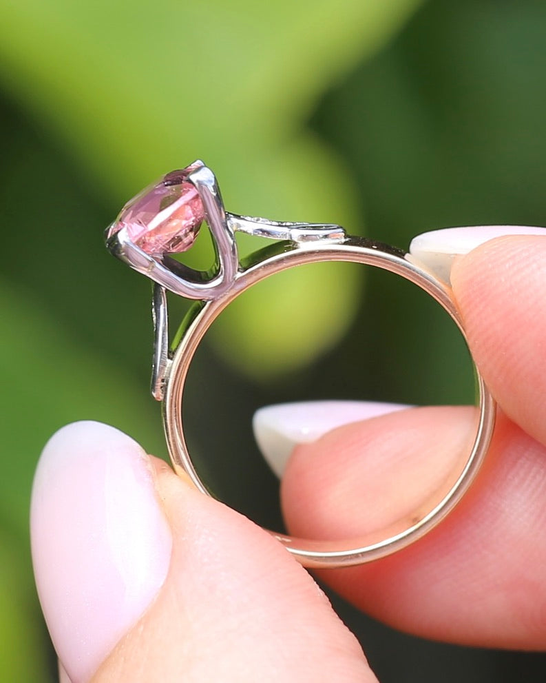 1.62ct Natural Pink Tourmaline in 1970s Mixed Metal Setting with Diamond Side Stones, size P or 7.5, 4.34g