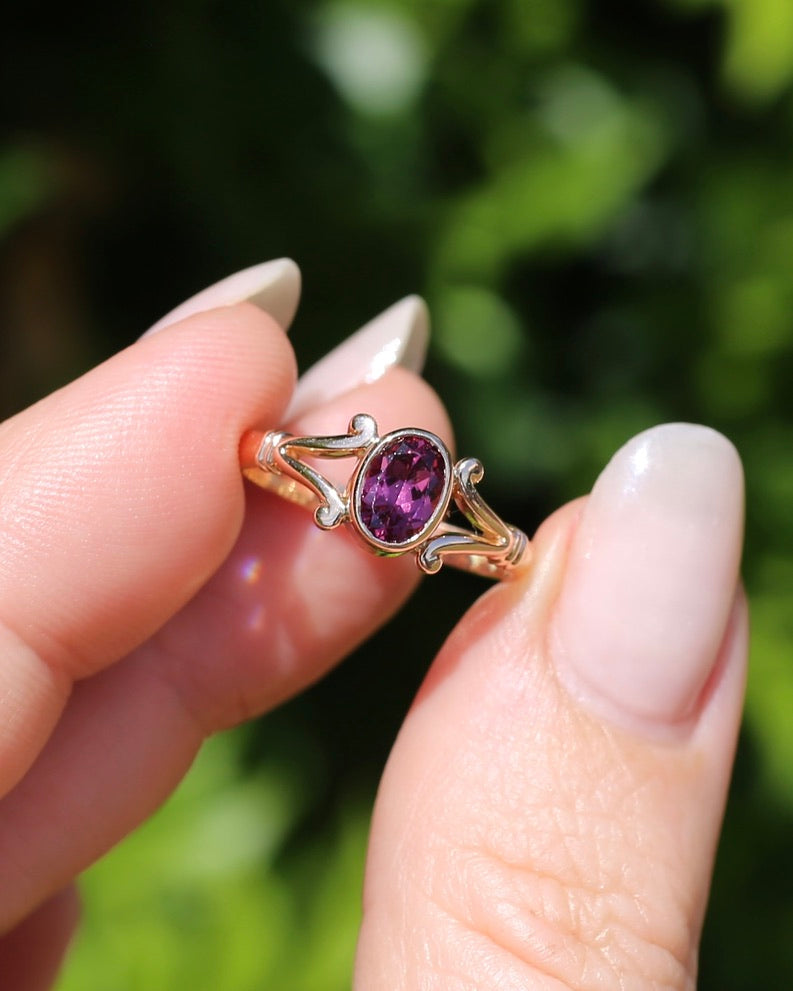1996 Australian Made Bezel Set Rhodolite Garnet, 9ct Rose Gold, size O or just over 7, 2.60g