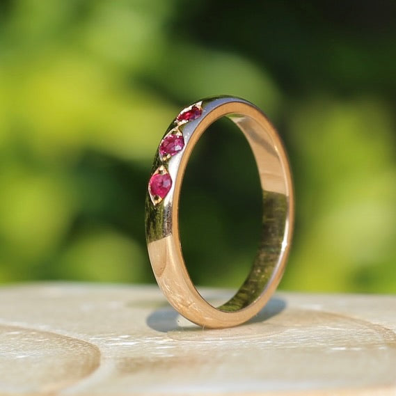 Grain Set Garnet Trilogy, 9ct Rosey Gold, size N or 6.75