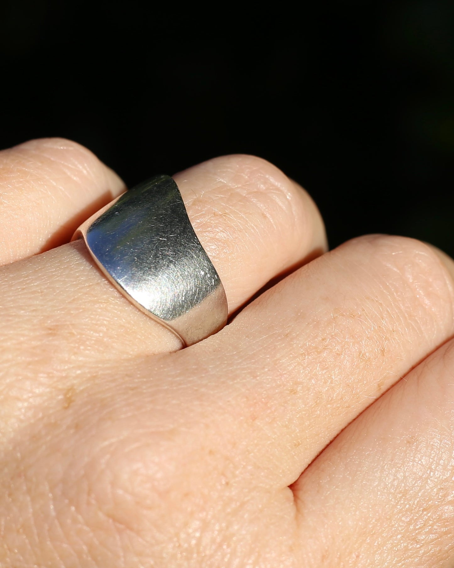 Wide Wave Shaped Silver Band, Sterling Silver, size Q1/2 or 8.5 (fits more like a P1/2 or Q), 7.2g