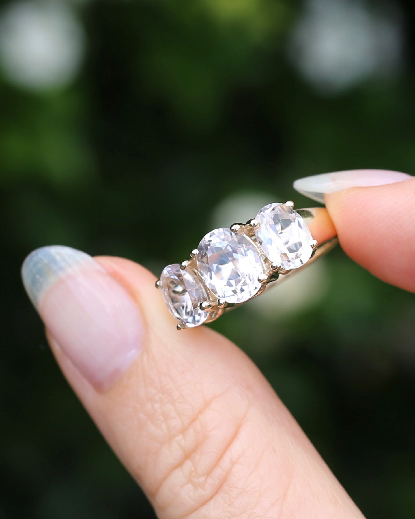 Oval Trilogy Rock Crystal Ring, 9ct Yellow Gold, size Q1/2 or 8.5, 5.59g