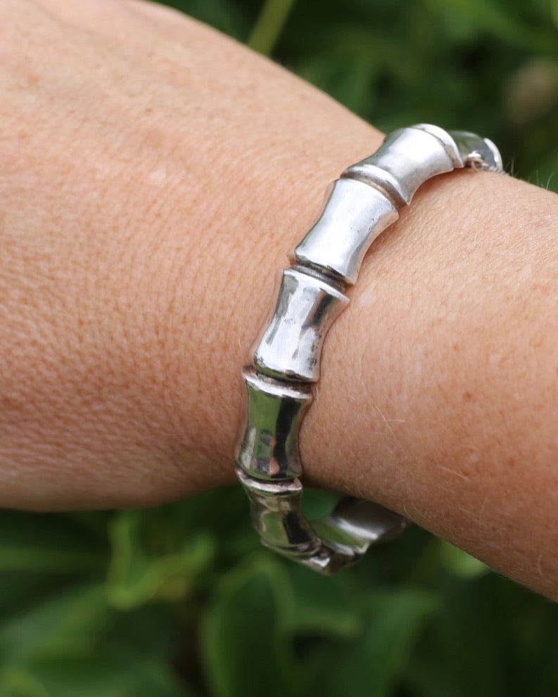 1962-1963 Birmingham Made Silver Bamboo Hinged Bangle with Safety Chain, Sterling Silver, 17.96g