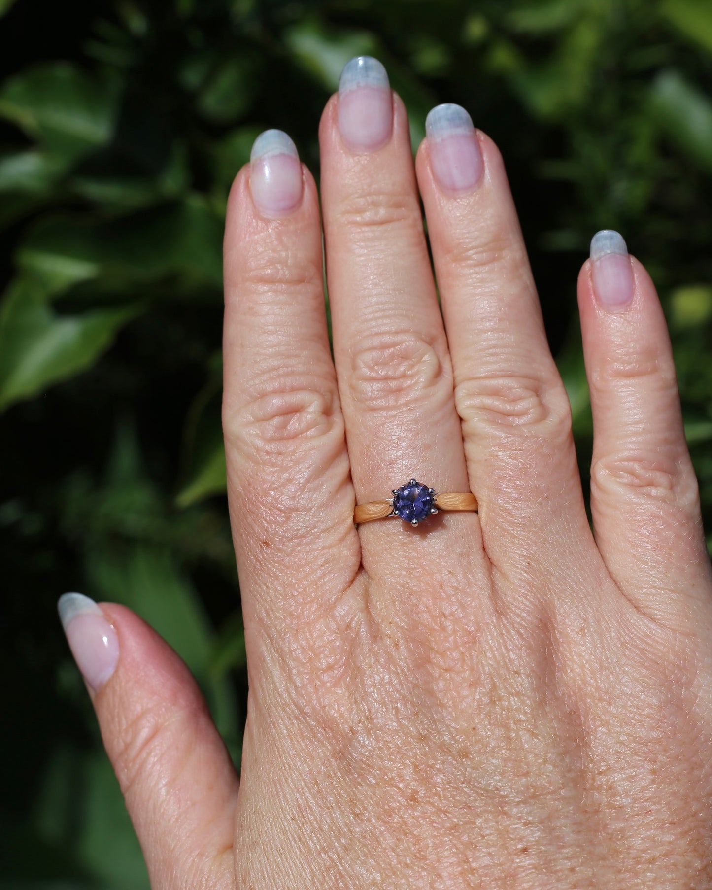 Hand Carved Australian Iolite Solitaire Ring, 9ct White and Yellow Gold, size S1/2 or 9.25, 3.03g