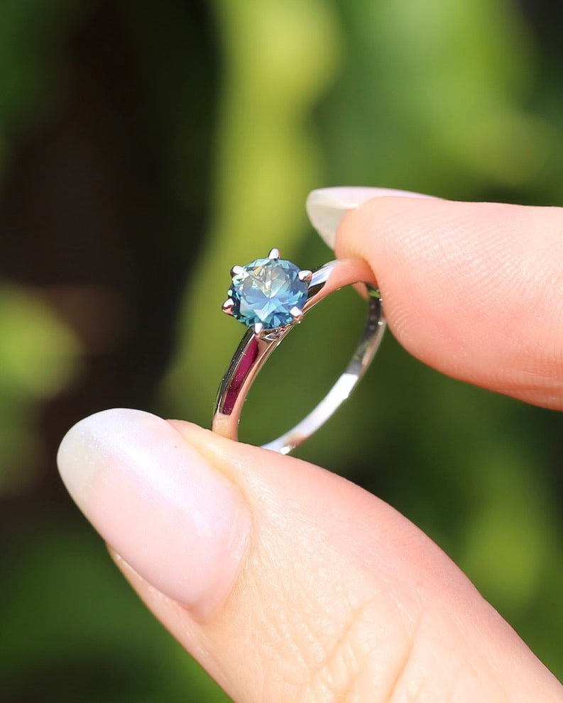 1.19ct Parti Sapphire Solitaire, 6 claw 14ct White Gold, size L1/2 or 6, 2.26g, with valuation