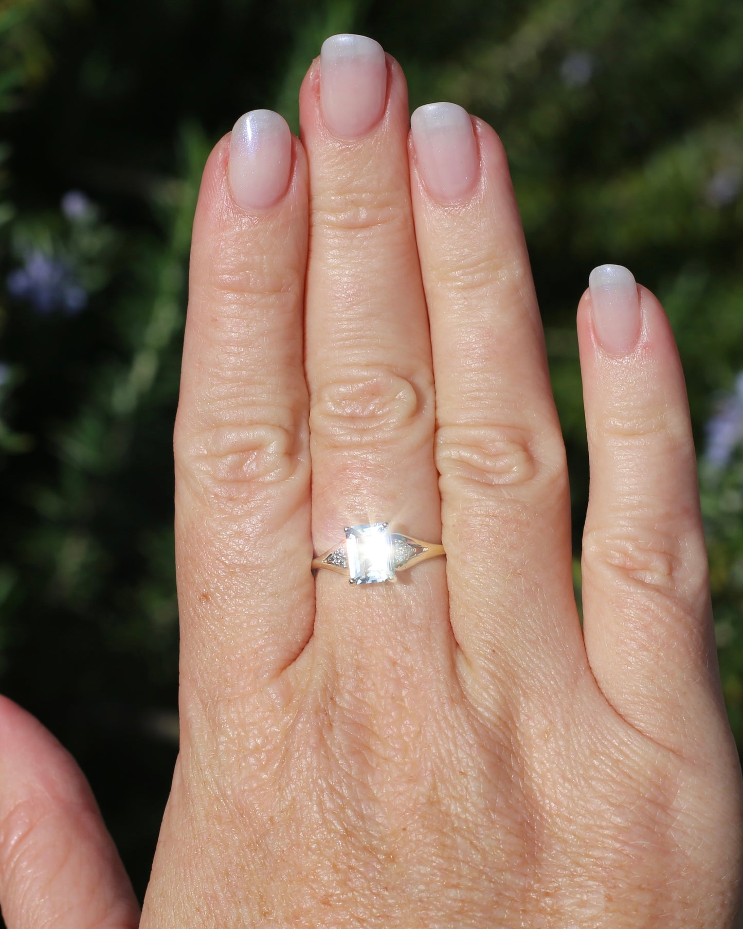 1.4ct Emerald Cut Aquamarine with Natural Diamond Set Split Shoulders, 9ct Yellow Gold, size 8 or Q, 2.31g