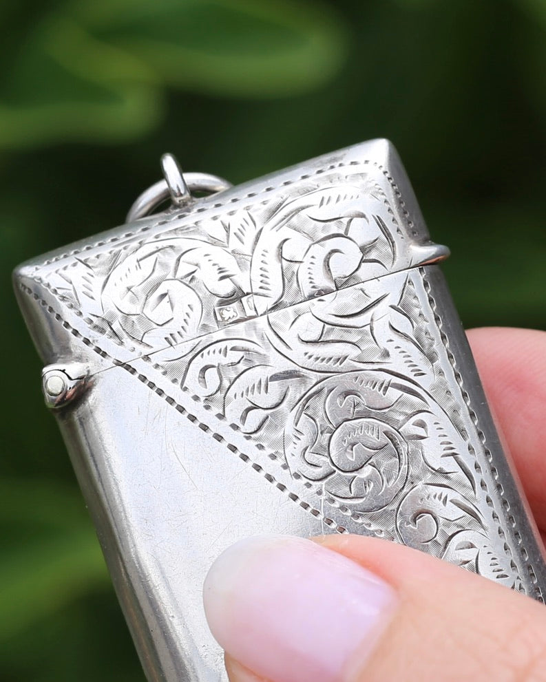 Antique 1898- 1899 Silver Vesta Case, With Leaf Design, initials FK 24.8g