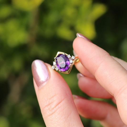 Vintique Oval Amethyst and Diamond Ring, 18ct Yellow Gold, size K1/2 or 5.5