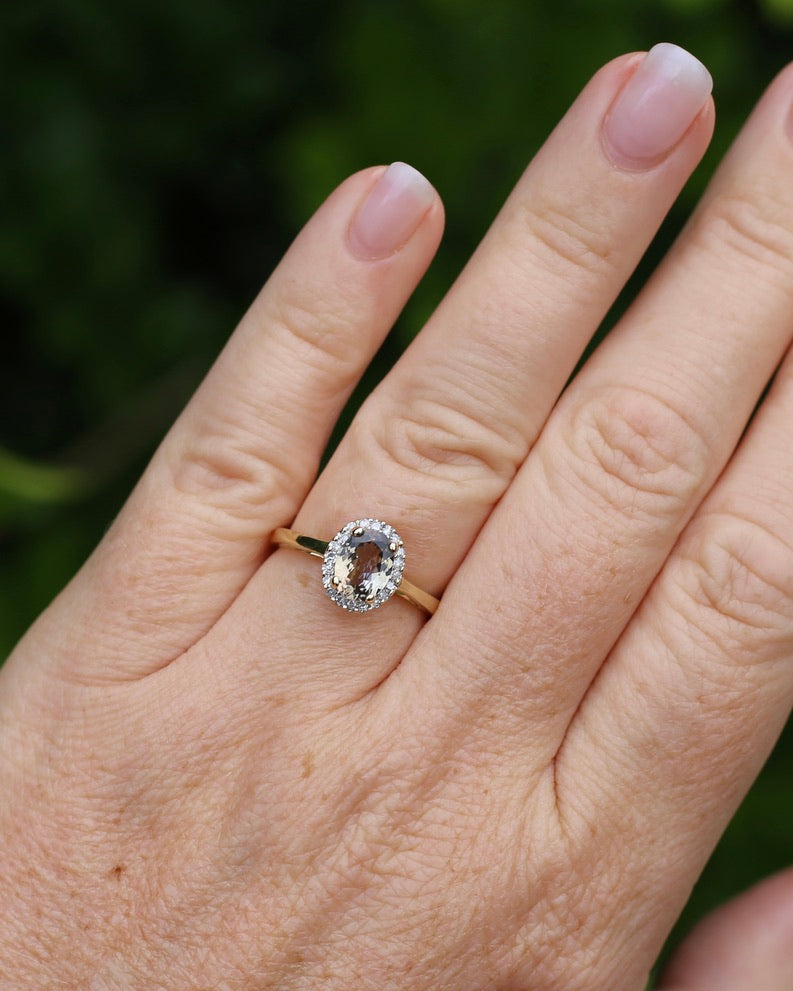 1.2ct Unheated Natural Golden Tanzanite in Diamond Halo, 10ct Yellow Gold, size O1/2 or just over 7.25, 3.0g