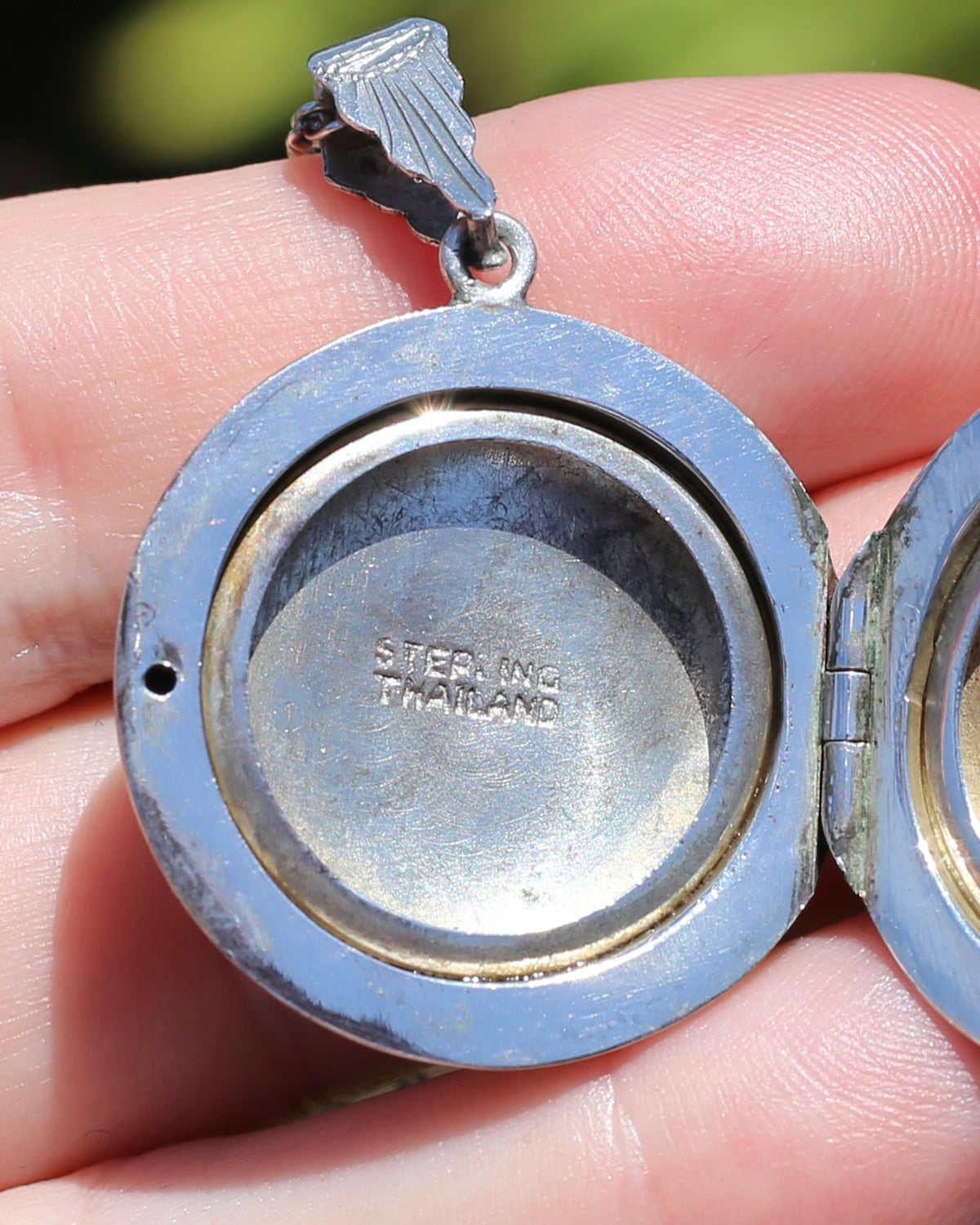 Vintage Hand Carved Round Locket, Thailand Sterling Silver, 11.59g, 33.4 x 30mm