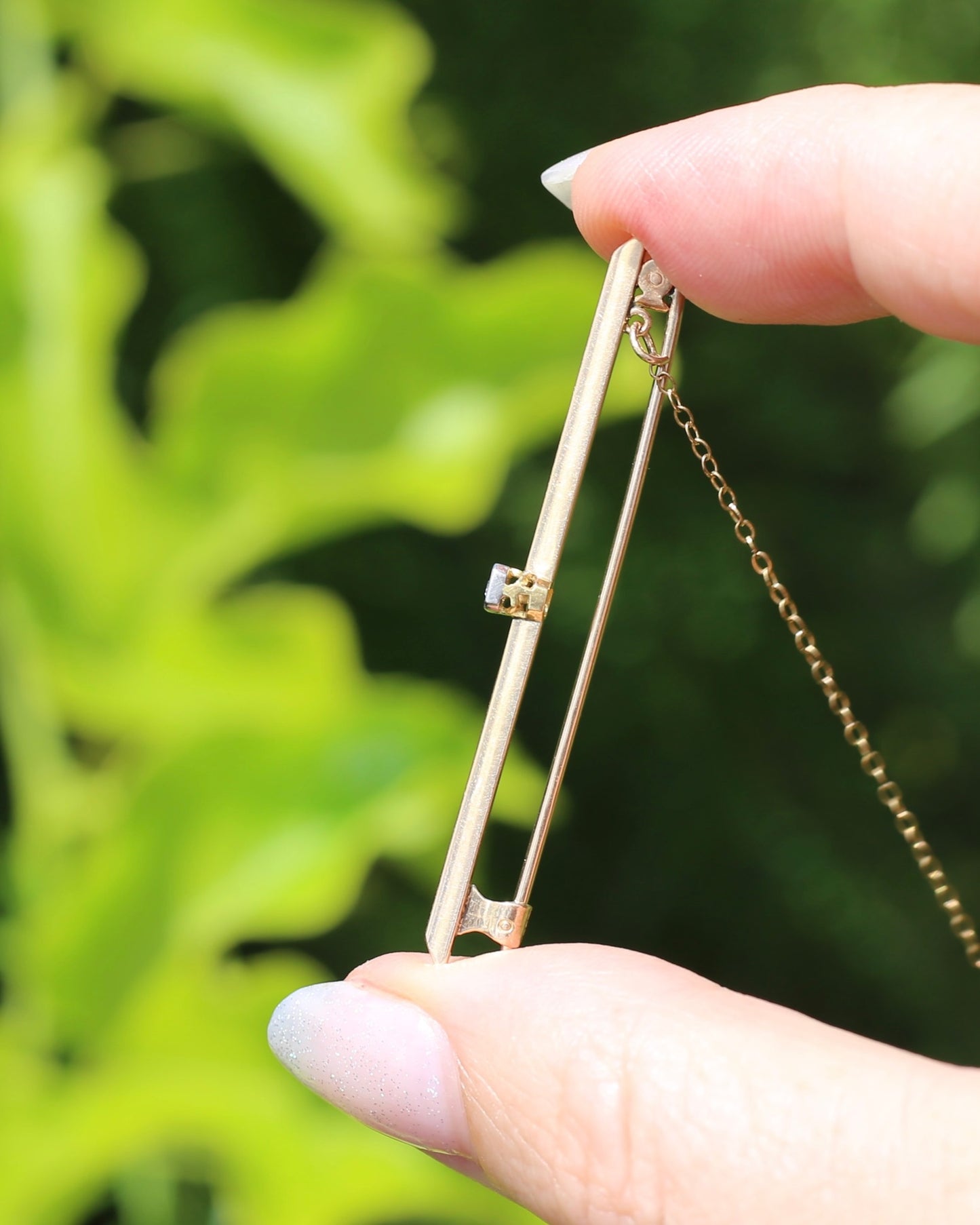 Antique 15ct Knife Edge Brooch with Old Cut Diamond, 15ct Old Gold with Platinum Top Setting, 2.65g