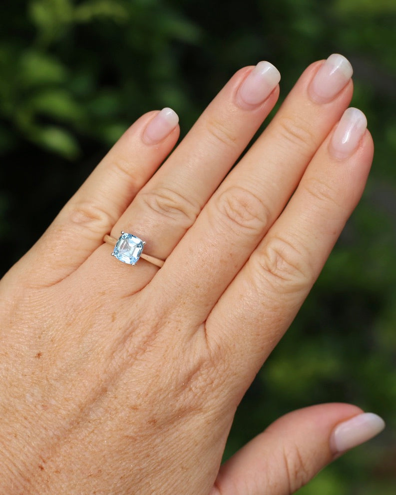2.35ct Cushion Cut Blue Topaz Ring, Sterling Silver, size O1/2 or 7.25, 2.35g